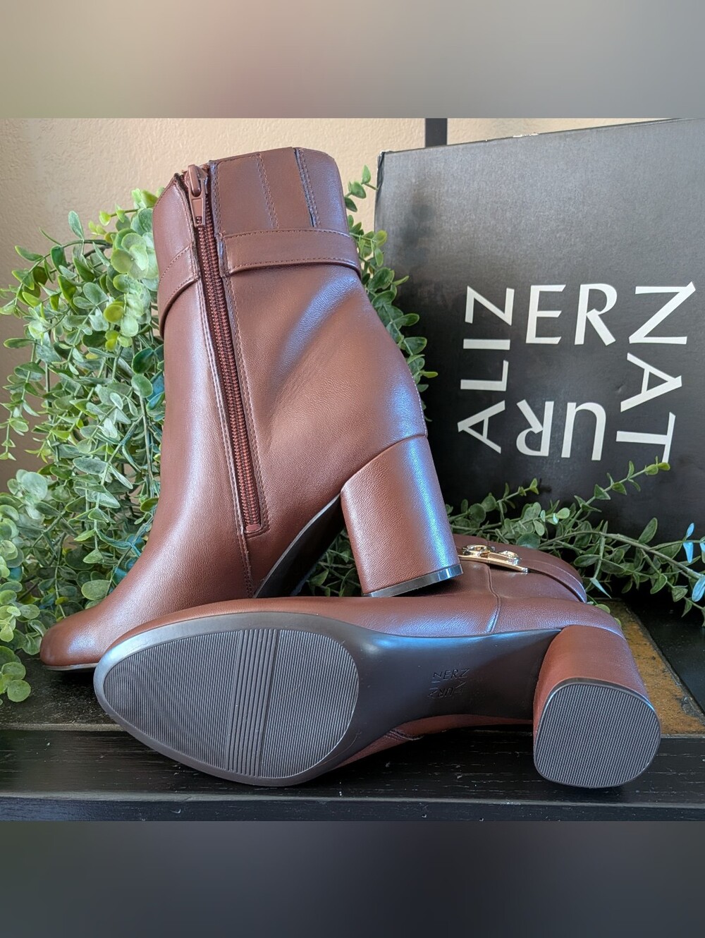NWT! Naturalizer Lottie Ankle Booties in CAPPACINO Size 9.5 - Picture 5 of 7